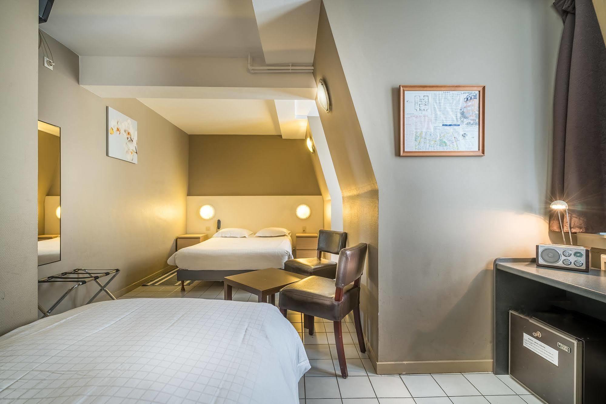 Etterbeek Hotel Lambeau מראה חיצוני תמונה